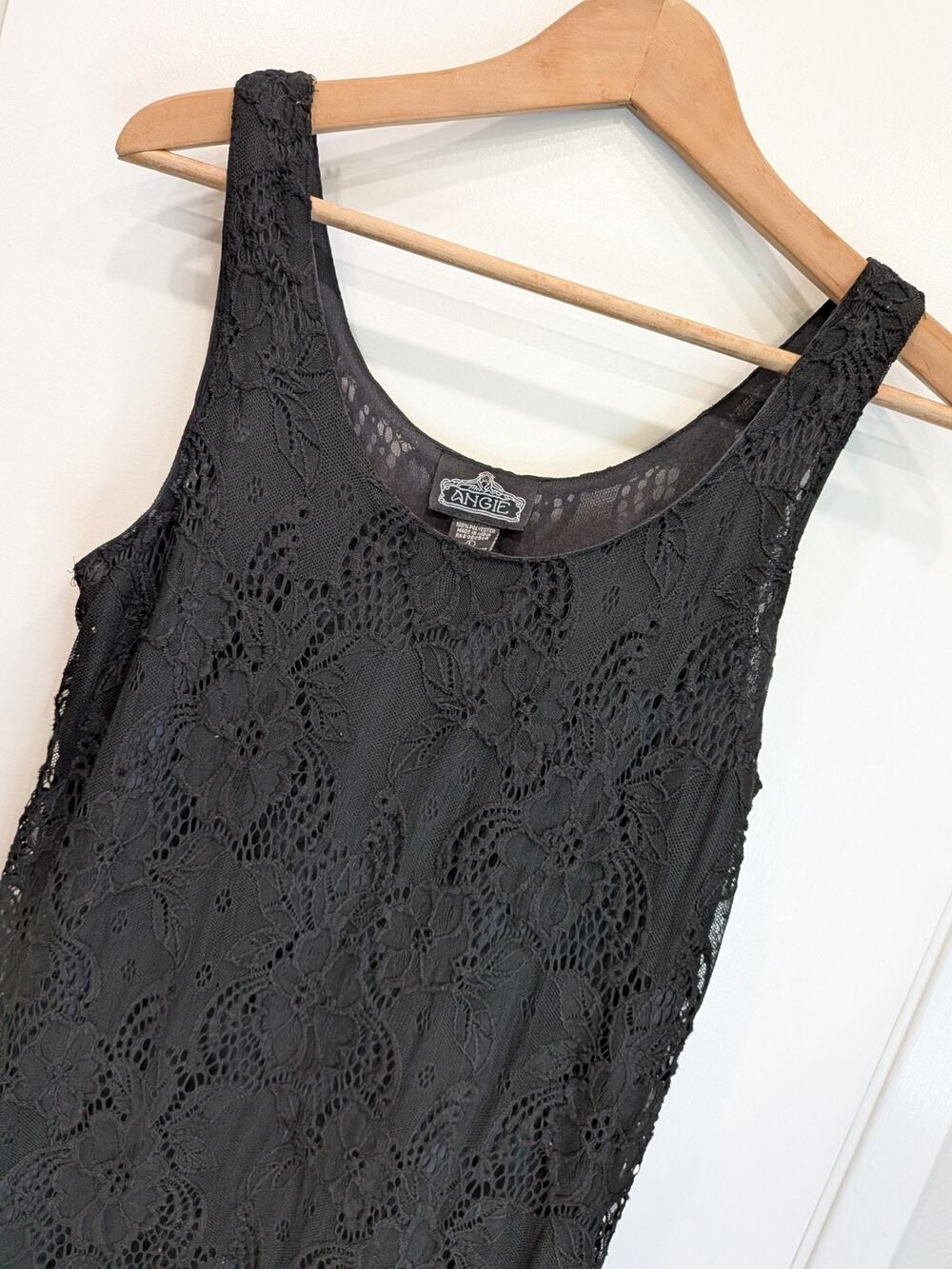 ANGIE Black Floral Lace Overlay Lined Sleeveless Shift Dress Large LBD Vacay - Picture 1 of 8